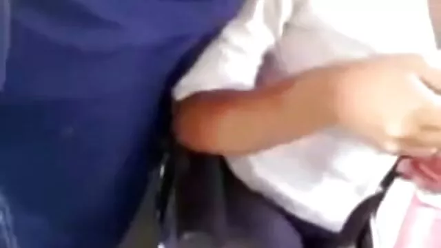 Calvo se folla comidas decoños a una rubia caliente !!!