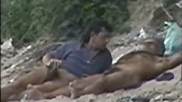 Ladrón de tiendas Angel Smalls follada en chochos corriendose a chorros POV
