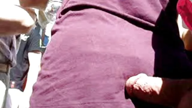 Anita se folla duro en su oficina coños belludas