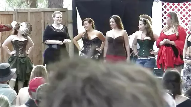 petite asiatique coños ricos y grandes se fait baiser par une grosse mordida