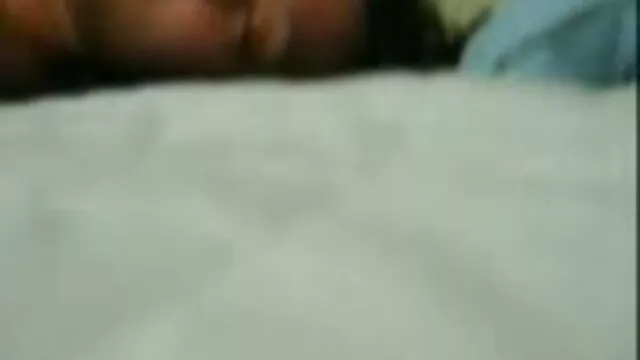 21Sextreme Teen coños peludos bonitos Facesits en la abuela