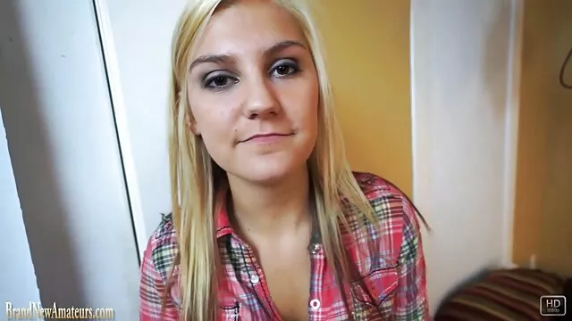 Rubia adolescente disfruta mamada chochos abiertos xxx a su hombre