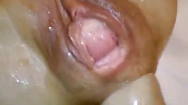 Caliente xxx comida escena interracial retro