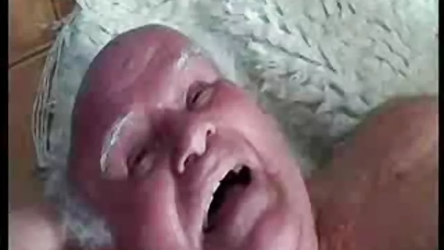 Sexo tabú en la cocina videos xxx de chochos peludos con MILF e hijo
