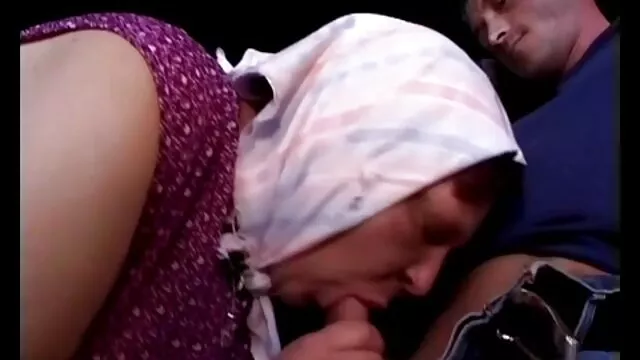 Vieja con clase quiero ver coños puta se folla a sí misma con pantimedias