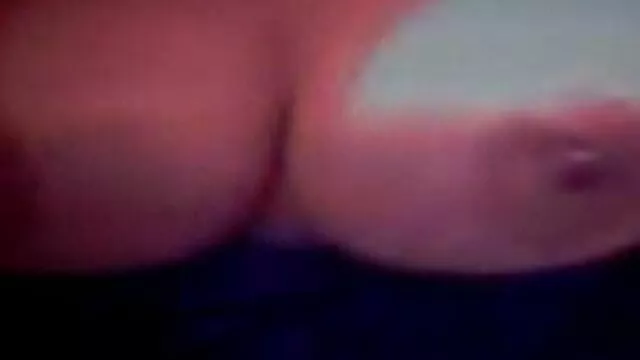 Ni siquiera intentes salir de tu dispositivo de castidad coños ricos y peludos